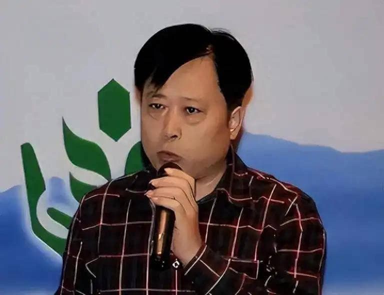 百草枯中毒率高达90%，为何仍无法禁绝？农药安全问题引深思
