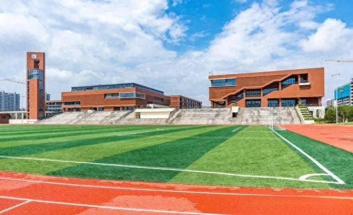 从学生角度分析“高中双休”政策
