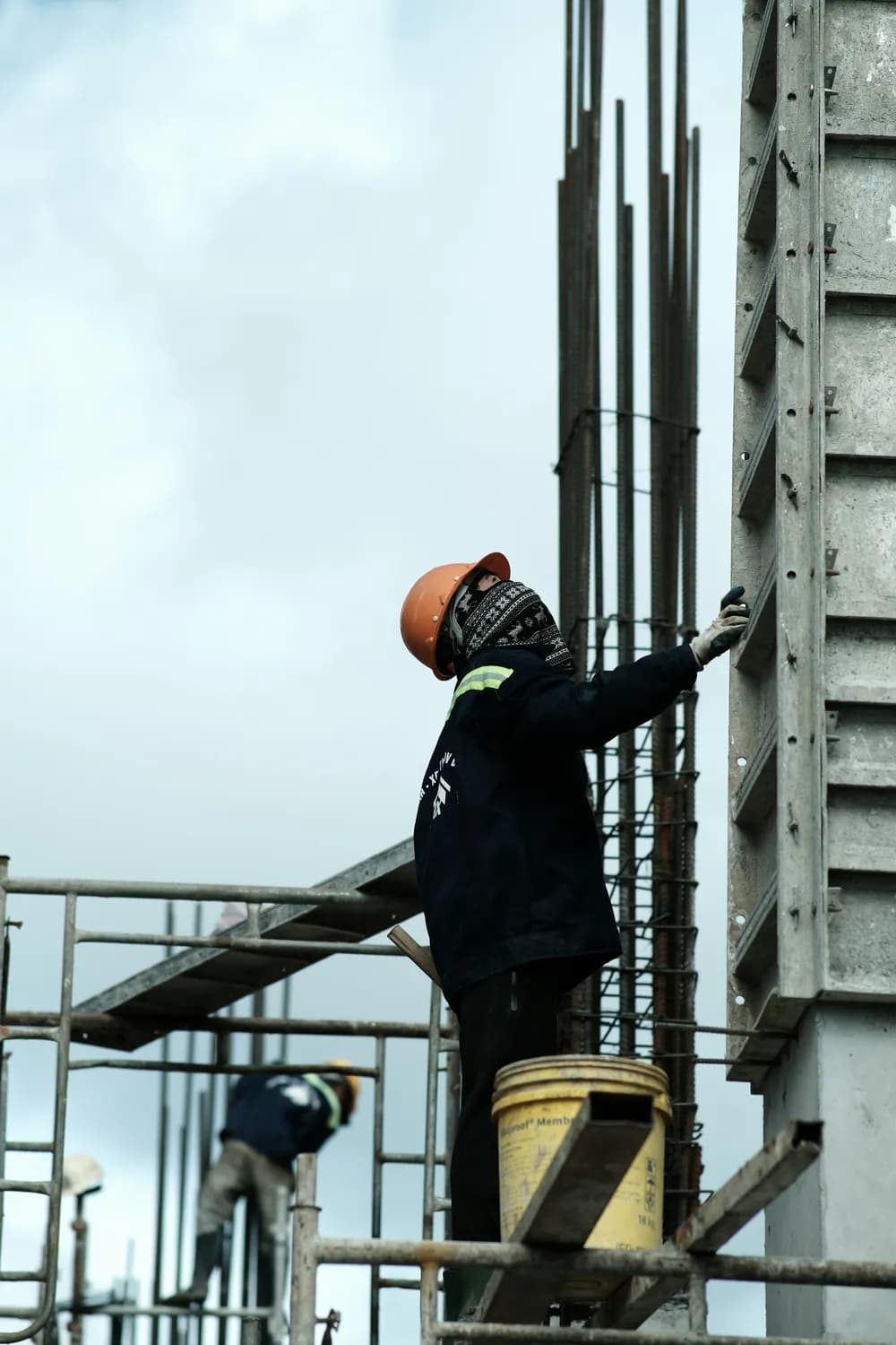 美国非农就业大增31.1万，中国失业率降至5.5%