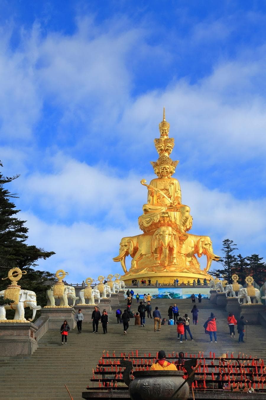 成都到峨眉山怎么走最方便