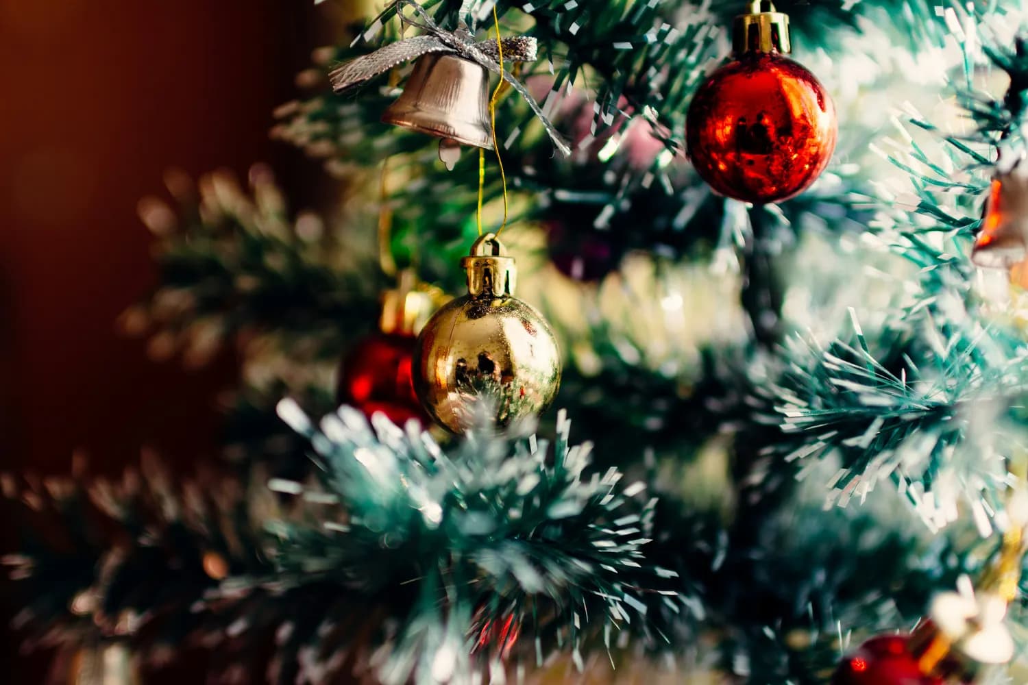 Merry Christmas还是Happy Holidays？圣诞节祝福语使用指南