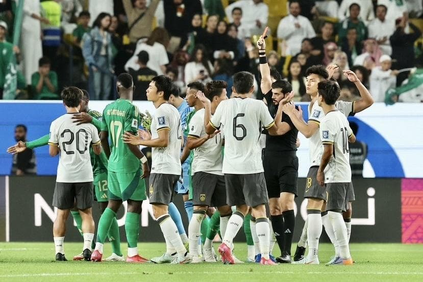 中国VS澳大利亚，防线告急国足无路可退，火力全开澳洲乘胜追击