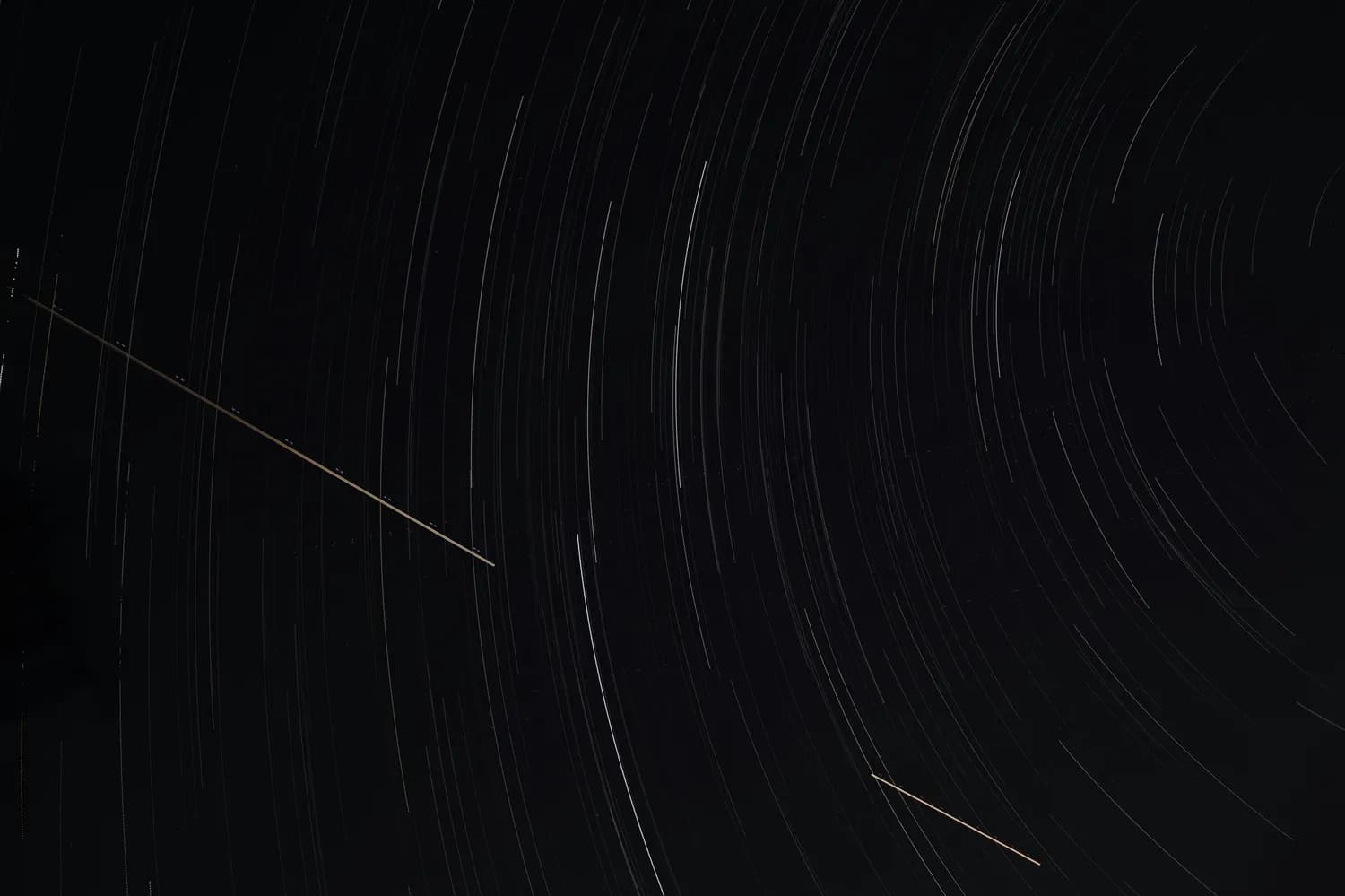 哈佛教授揭秘：外星生命证据大公开！