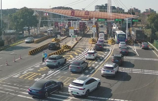 清明高速出行全攻略：祭扫踏青出城各有指引