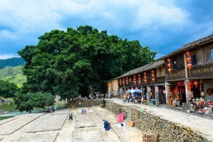 云水谣古镇：感受地道的客家节日氛围
