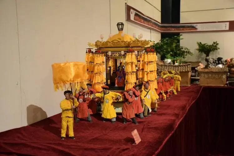 八字命理中的“金舆”神煞详解：查法与含义