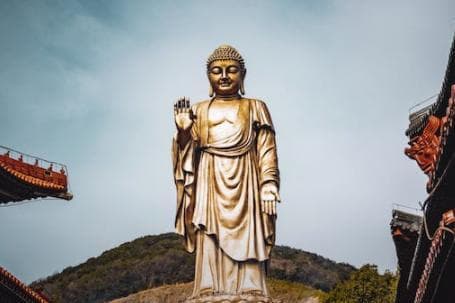 佛家“三身四智”是什么？如何转识成智？第八识和前七识的关系！