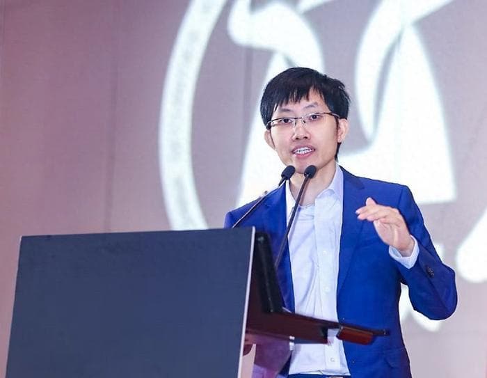 AI新贵梁文锋从低调神秘到石破天惊 成就千亿私募到DeepSeek的颠覆