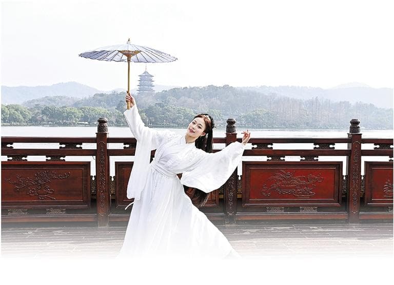 春暖花开 去西湖景区荡荡儿 多种公交换乘方案给您方便