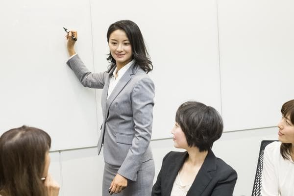 识别和应对香港地区的非法传销活动