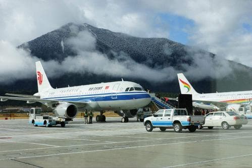 川藏线旅游途中有哪些机场，成都出发坐飞机去318川藏线旅游能去哪些地方
