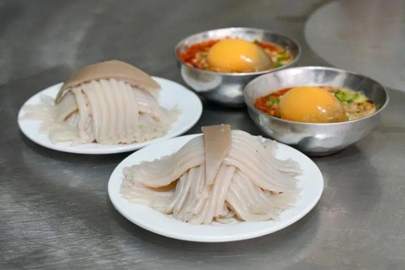 贵州毕节织金荞凉粉：一道令人迷恋的传统美食