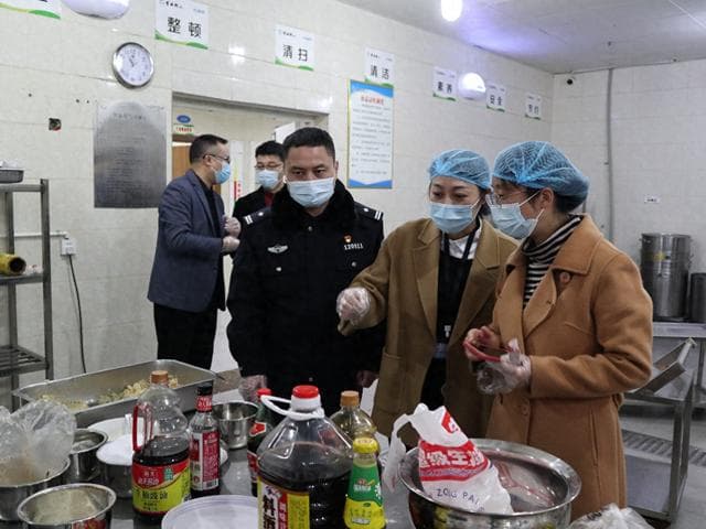 重庆公安开展春季校园及周边食品安全专项检查