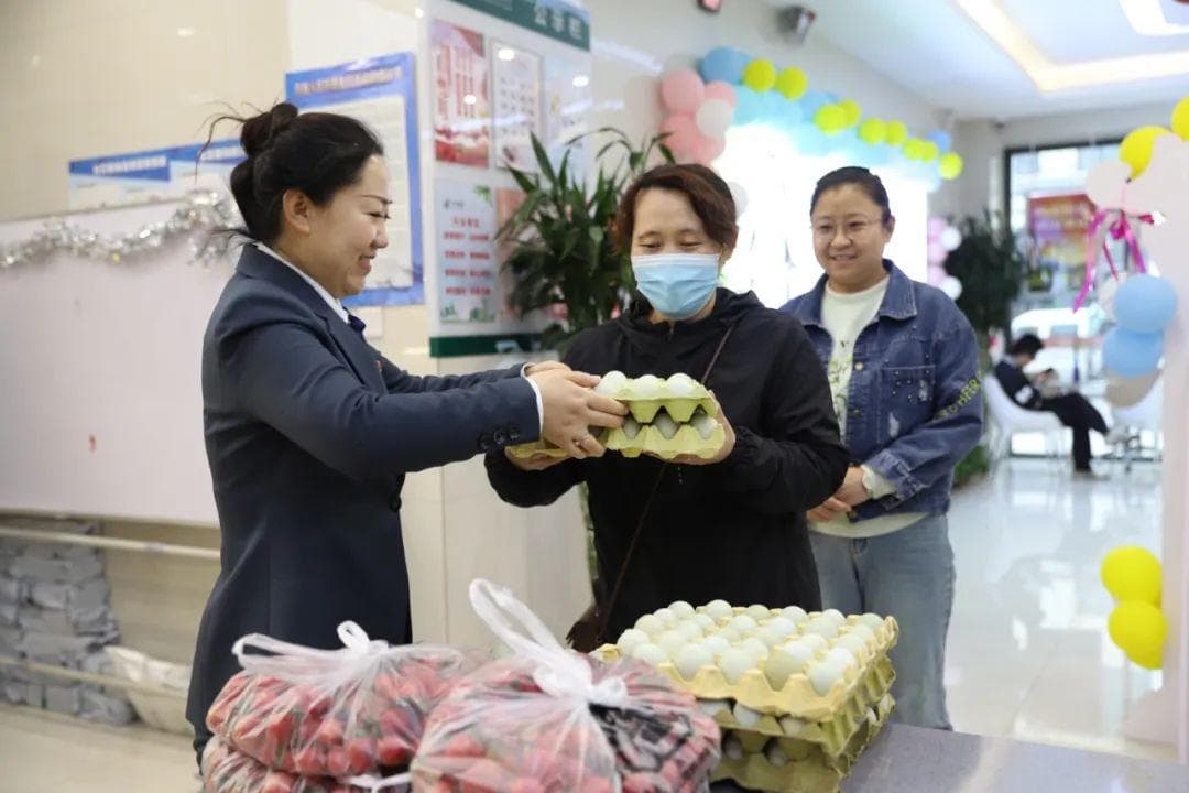 土鸡蛋增产不增收，“邮”“农”携手拓销路