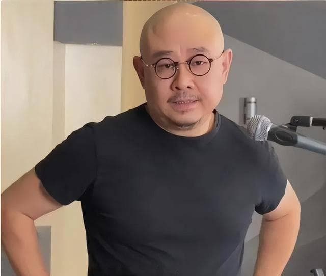 真低俗还是假专业？一场演唱会，揭开刀郎真实处境，难怪他们力挺