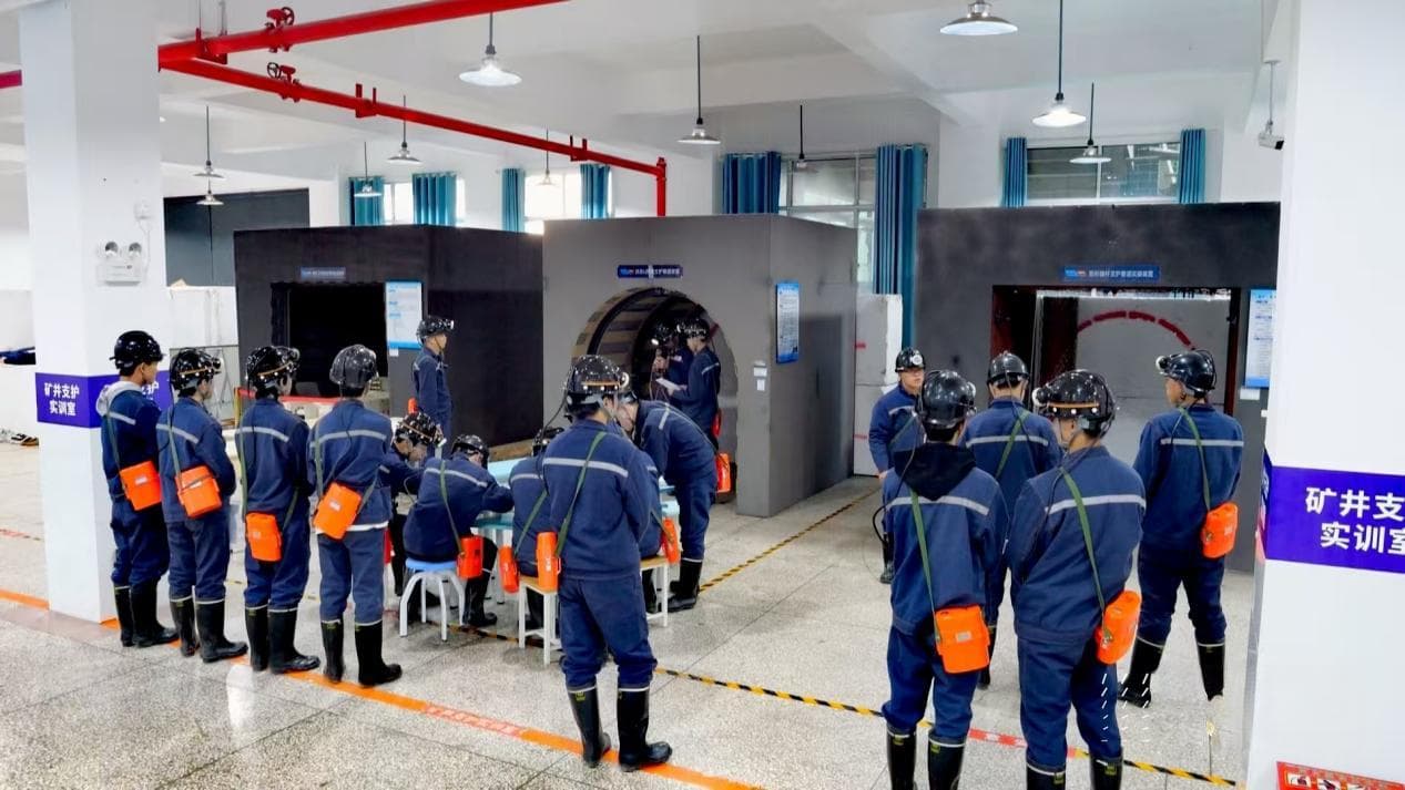 “凉都矿工”技能上新！六盘水紧跟产业前沿创新人才培养机制