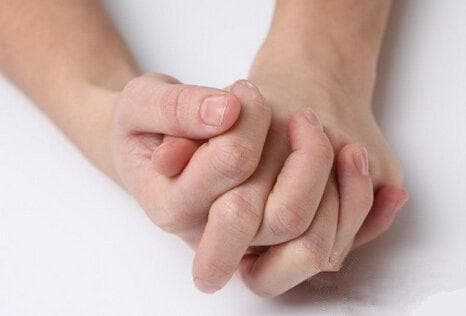 如何锻炼手指灵活度和手速（18招教你锻炼手指灵活度）