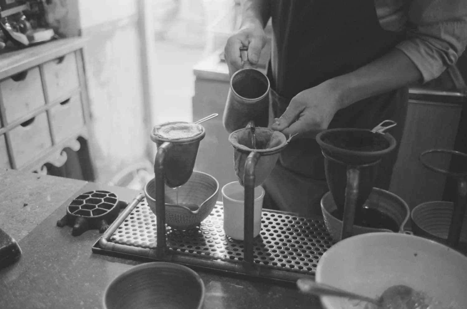 一杯奶茶里的香港味道：从非遗到7元优惠