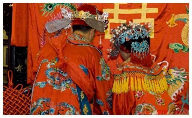 婚姻长久的秘诀：始于相爱，合于门户，久于经营，终于人品