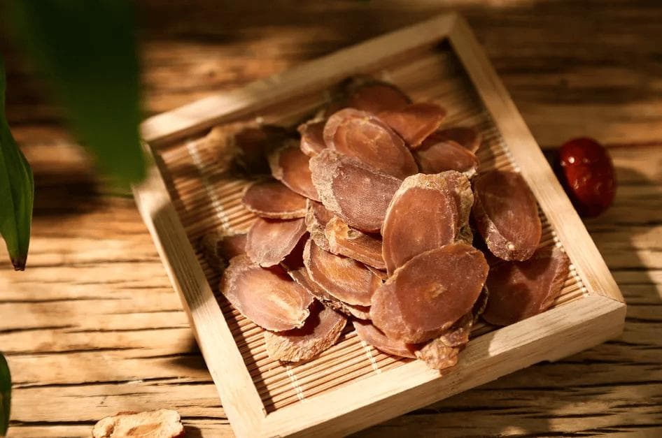 气血不足，体虚乏力，红参适合什么人吃？红参的功效及食用方法