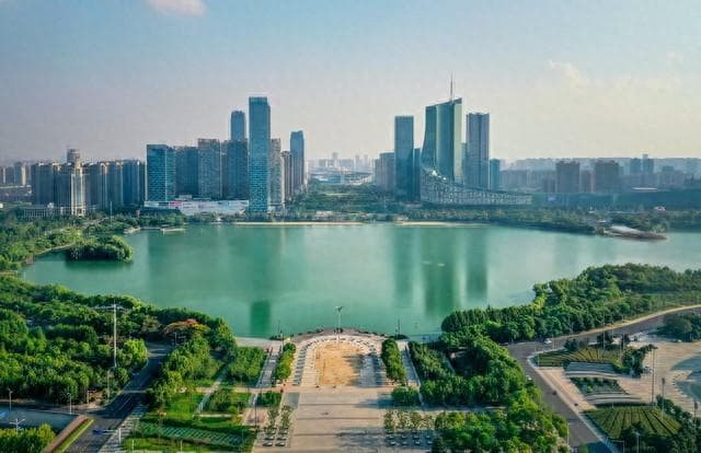中国十强省份最新出炉！浙江首破9万亿，安徽暂时无缘