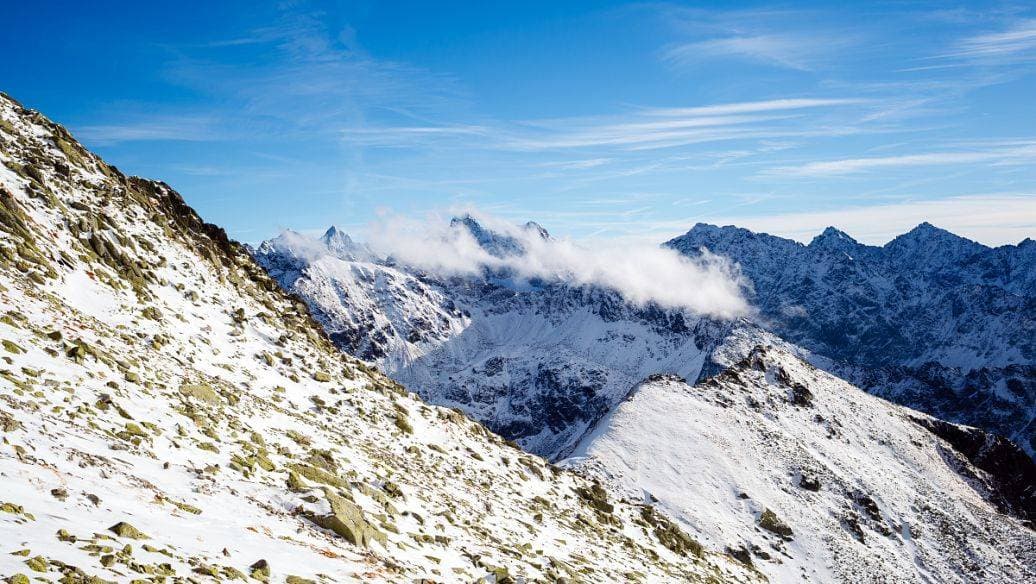 玉龙雪山：滇西北的神圣雪境与多彩风情探寻
