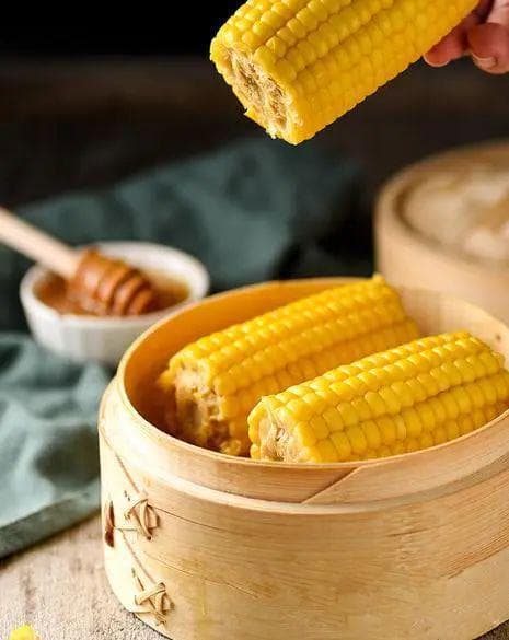 玉米是隔水蒸还是水煮，你选对了吗？