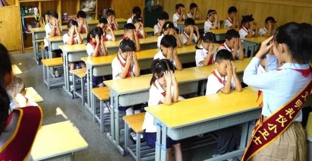 减少近视发生 呵护孩子光明 | 新城区西光实验小学：大带小  守“睛”彩
