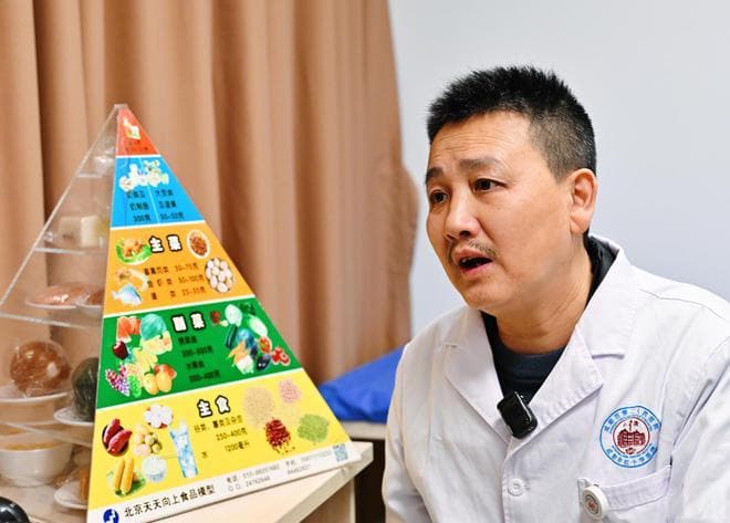 春节自驾出行，医生暖心提醒：警惕饮水不足、饮食单一、作息紊乱