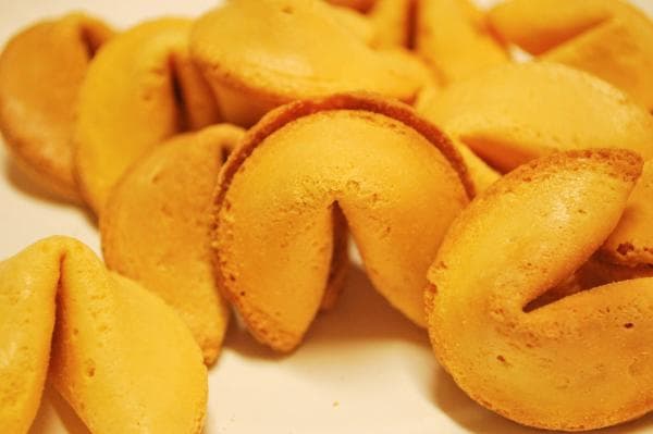 幸运签语饼：饮食传统与人工智能