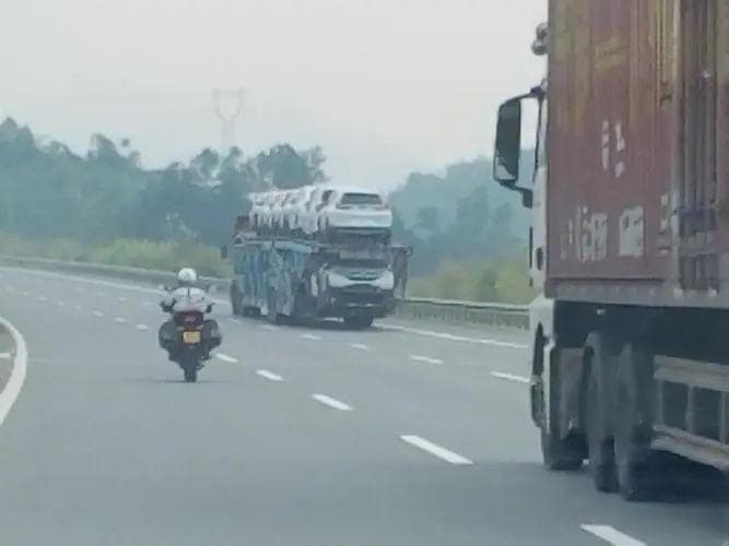 骑乘摩托车返乡朋友请注意：福建省禁止摩托车上高速！
