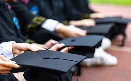 澳洲四大名校护理专业详解：课程设置、入学要求与学费全攻略