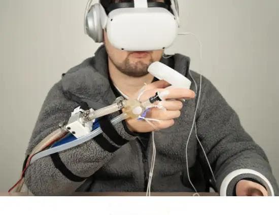 美国马里兰大学团队研发基于水射流的VR触觉系统JetUnit