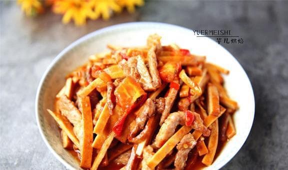 豆腐干炒肉感觉不够鲜，那是你没加它，有了它，色鲜味美好吃到爆