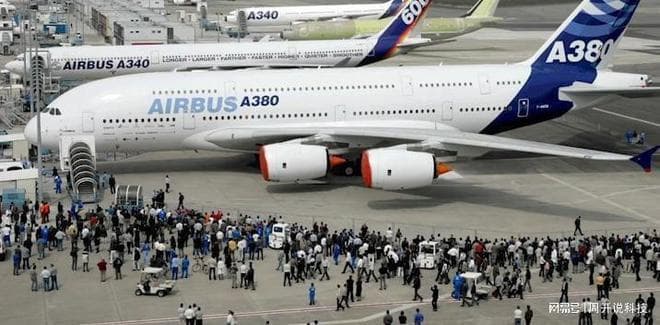 飞机大小与安全性：从科学角度解析航空旅行的安全因素
