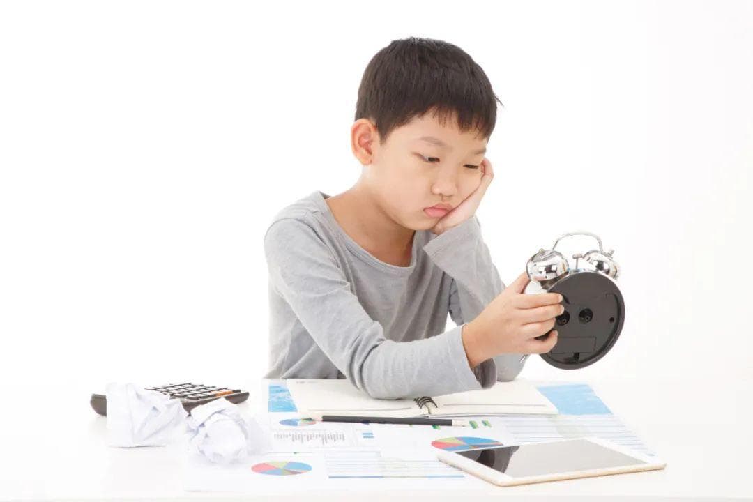 如何培养孩子的时间管理能力？不妨从制定一张日程表开始