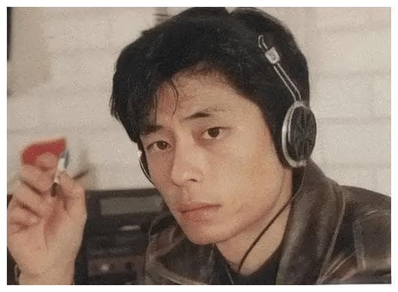王杰新歌再忆《安妮》，经典重现引泪目