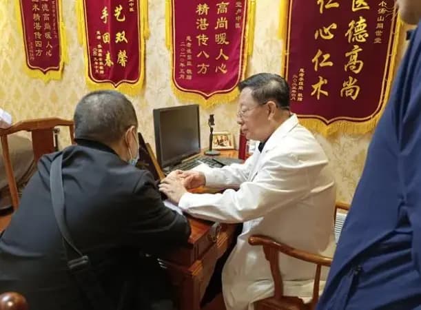 焦虑症患者可以喝红牛吗？从成分到案例的全面分析