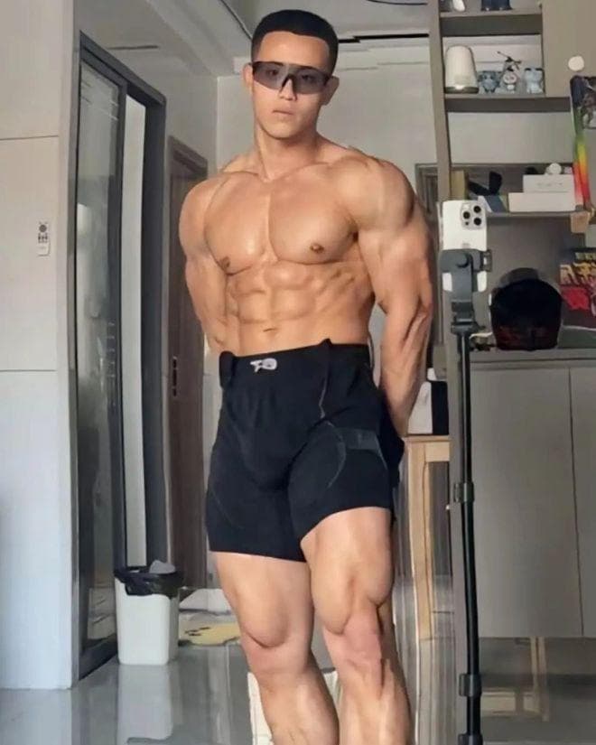 4个哑铃练全身的动作，助你高效燃脂，降低体脂率！