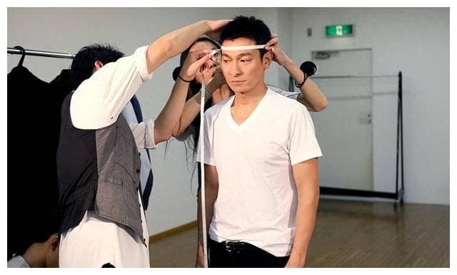 刘德华：亚洲娱乐之巅的传奇不朽，为何持续走红？