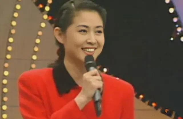 春晚女主持人变迁：谁是你心中的女神？