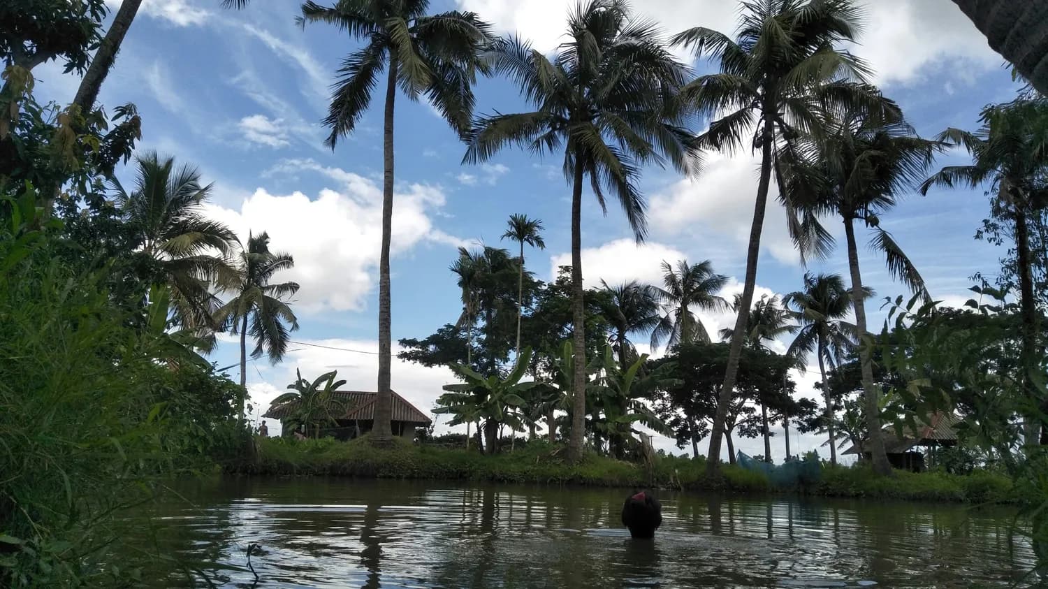 毛拉湖：海南最后的秘境，藏着一个水底村庄