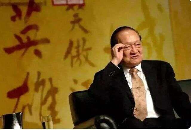 武侠江湖与文学圣殿：论金庸小说与四大名著的精神对话