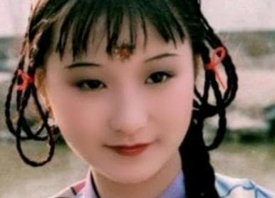 红楼梦中赵姨娘和芳官为何打架？晴雯又在偷笑什么？