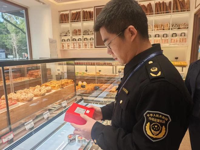 新版食品添加剂使用标准实施  县市监局瓯北分局开展突击检查