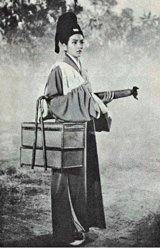 从武侠影后到演技派，用六部电影梳理郑佩佩的表演进化史