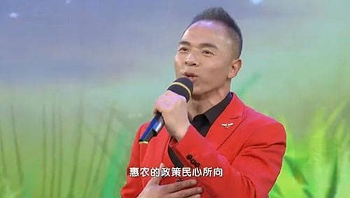 鲁朝阳荣获全球华语流行音乐金曲榜48冠王荣誉称号