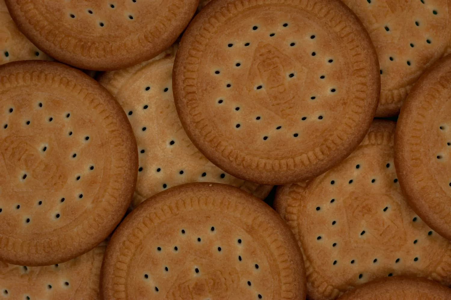 电白电城炒米饼：一颗饼里的千年传承