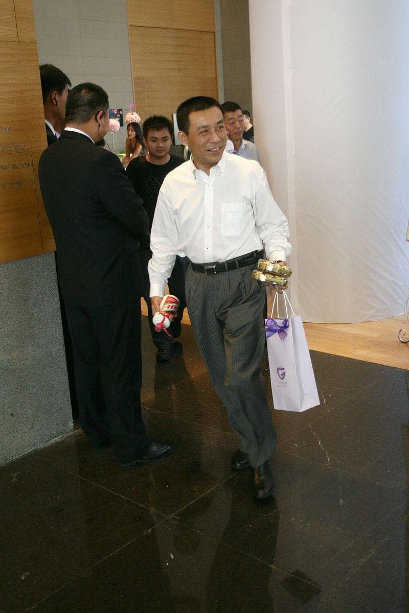 许家印：从普通工人到房地产巨头的传奇人生