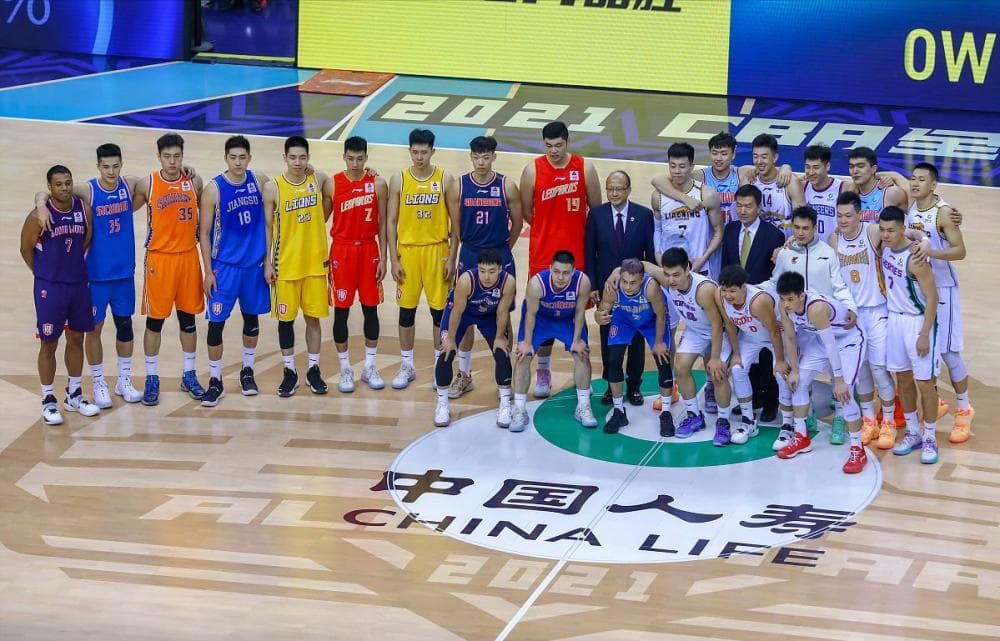 从银行员工到扣篮之王：陈登星的7人飞跃
